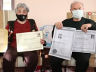 Bir Steteskop'la 62 y�l doktorluk yapan �ift