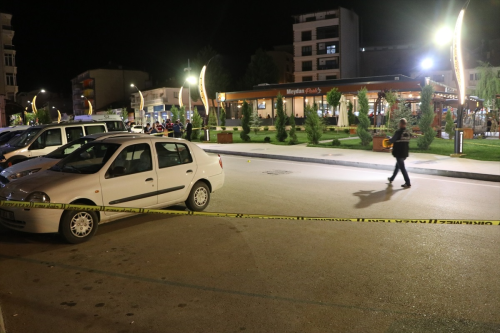 Burdur'da kavga: 3 kii silahla yaraland