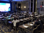Bursa'da doktorlar b�brek nakli ameliyat�n� canl� olarak izledi