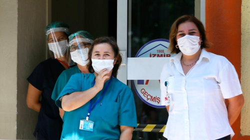 CHP'den koronavirs raporu: 'Salgn verileri effaf deil, normallemeye erken geildi'