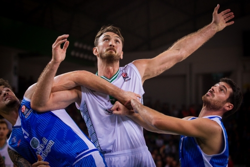Darafaka Dou Basketbol Takm Semih Erden ile Szleme Yeniledi