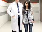 Dikilen Ayaklar� �le Doktorunu Ziyaret Etti