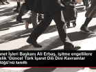 Diyanet ��leri Ba�kan� Ali Erba�, i�itme engellilere y�nelik 'G�ncel T�rk ��aret Dili Dini Kavramlar S�zl���'n� tan�tt�