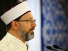 Diyanet İşleri Başkanı Erbaş: Cuma ve cemaatle namazda ısrar, caiz değil