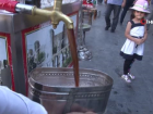 Diyarbak�r'da kavurucu s�caklar�n serinleten i�ece�i 'meyan �erbeti'