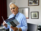 DMD hastas� �sve�li �ocuk, tedavi olabilmek i�in T�rk vatanda�l���na ge�ti