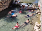 D�nyada benzeri yok, hem serinliyorlar hem �ifa buluyorlar