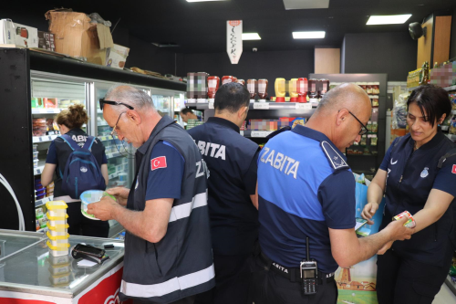 Dzce'de son kullanma tarihi gemi yzlerce rn imha edildi