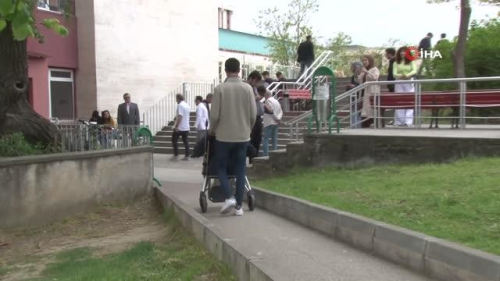 Edirne'de misafir edilen ampute depremzedeye protez bacak