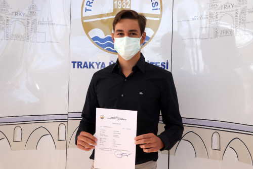 EKMUD Genel Sekreteri Ta�bakan, yo�un bak�mdaki Kovid-19 vakalar�n�n neredeyse tamam�n�n a��s�z oldu�unu s�yledi