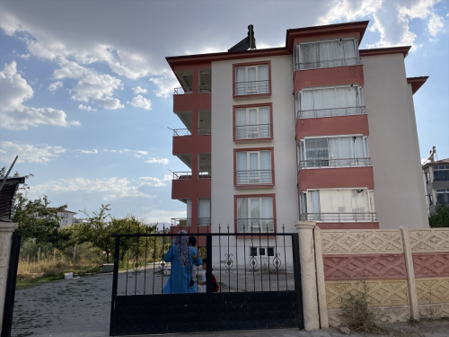 Elaz'da balkondan den down sendromlu ocuk yaraland