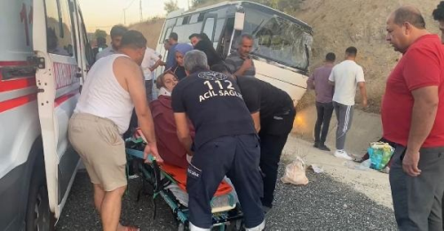 Elaz'da Tur Midibs Kaza Yapt: 2'si Ar 13 Kii Yaraland