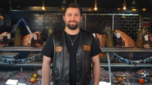 Enes Chef, Baytar Steakhouse'da etin piirilmesinin pf noktalarn anlatt