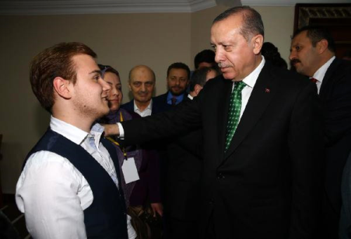 Erdoan'a Ulaan Kas Hastas Mustafa, yileiyor