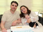 Erzurum'da 745 gram do�an bebeklerini 155 g�n sonra kucaklar�na ald�lar