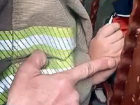 Esneyurt'ta Kap�ya T�rman�rken Eline Demir �ubuk Saplanan �ocuk �tfaiyeciler Taraf�ndan Kurtar�ld�