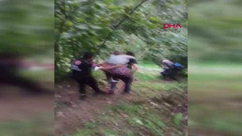 FINDIK BAHESNDEK HASTAYI 300 METRE SIRTINDA TAIYIP AMBULANSA ULATIRDI