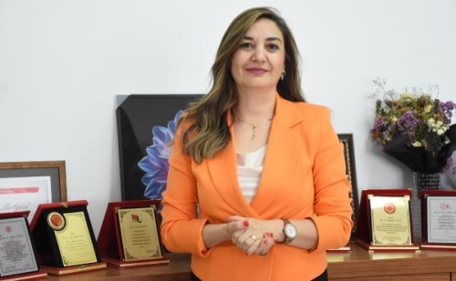 'Gebe ve emziren kadnlar, plastik kaplardan yiyecek ve iecek tketmemeli'