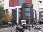 Gen� k�z, bebekken yuttu�u toplu i�neden 17 y�l sonra kurtuldu