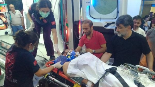 Glck'te TIR ile motosiklet arpt: 2 yaral