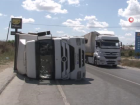 Hadimk�y'de t�r devrildi, yola litrelerce akaryak�t bo�ald�