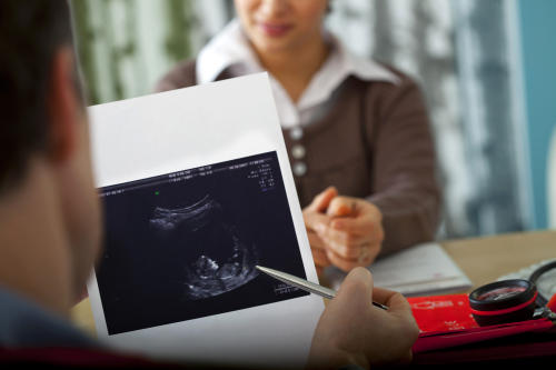 Hamilelikte ilk 3 aydaki kanamalar neden olur ?