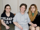 Hasta �ocuklar� ��in Boncuk Y�z�k Yapan Kad�n Yard�m Bekliyor
