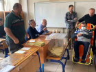 Hasta vatanda�lar ambulanslarla sand�k ba��na ta��nd�