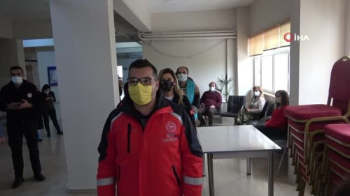 Hatay'da salk personellerine korona virs as yapld