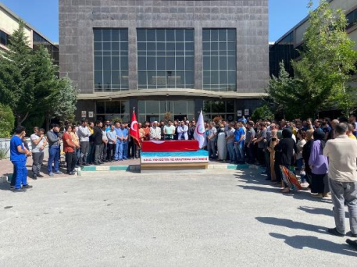 Hemire Ayser Bykyldz'n cenazesi Van'dan uakla Yalova'ya gnderildi