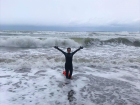 �ngiltere'de ya�ayan sa�l�k��, sa�l�k i�in Karadeniz'de k�� ortas�nda denize girdi