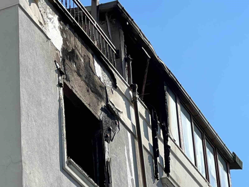 stanbul Bykehir Belediyesi'nde Daire Bakan Cemil Arslan'n Evinde Yangn: Ei Hayatn Kaybetti