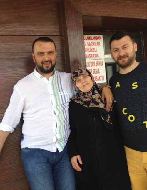 stanbulspor Kulb Asbakan Muhammet Mete'nin annesi Keriman Mete hayatn kaybetti