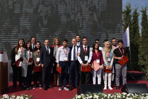 stinye niversitesi'nde lk Dersi  Dr. Muharrem Usta Verdi