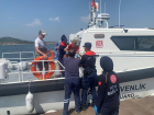 �zmir'de gezi teknesinde rahats�zlanan �ocuk tahliye edildi
