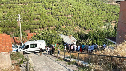 zmir'de motosiklet kazas: Src hayatn kaybetti