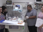 Kahramanmara�'ta beyin dokular� kafatas� d���nda do�an bebek, ameliyatla sa�l���na kavu�tu