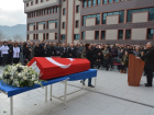 Kansere Yenik D��en Profes�r Bedenini ��rencilerine Ba���lad�