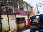 Kar sebebiyle ula��ma kapanan k�ydeki diyaliz hastas�n�n yard�m�na UMKE yeti�ti- Ekipler ya�l� kad�n� hastaneye ula�t�rd�