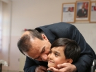 Kas Hastalığı Çocuğa Akülü Sandalye Desteği