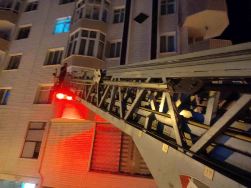 Kastamonu'da Scak Havalarn Etkisiyle Yaylan Kt Koku hbar zerine Erkek Cesedi Bulundu