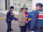 Kendini di� hekimi olarak tan�tan �ah�s yakaland�