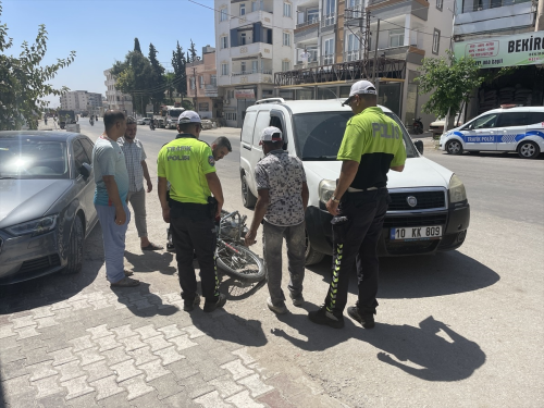 Kilis'te hafif ticari arala arpan motosiklet srcs yaraland