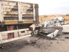 K�r�kkale'de TIR'a arkadan �arpan otomobildeki s�r�c� hayat�n� kaybetti