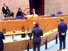 Koronavir�s oturumunda bay�lan Hollandal� Bakan Bruins istifa etti