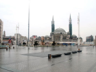 Koronavir�s: T�rkiye'de h�k�met neden soka�a ��kma yasa�� karar� alm�yor?