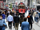 Koronavir�s�n hi� bilinmeyen bir belirtisi ortaya ��kt�! Dudaklar�n�z kuruyup kabuklan�yorsa dikkat