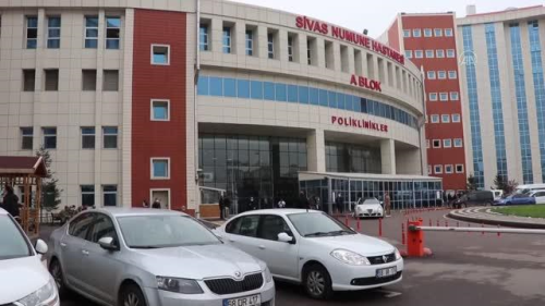 Kovid-19'u atlattktan 10 gn sonra bebeine kavuan anneden gebelere a ars