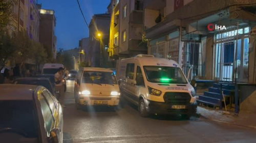 Kkekmece'de cinnet geiren adam nce eini sonra kendini vurdu