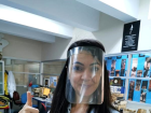 Lise ��rencilerinden sa�l�k �al��anlar�na y�z siperli�i